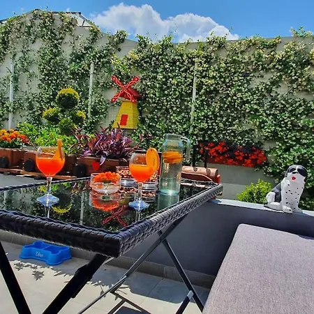 Naduno 2min Walk To شقة